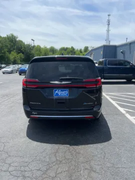 More photos of 2023 Chrysler Pacifica Hybrid Limited at Kyner's Auto Sales, Inc., PA