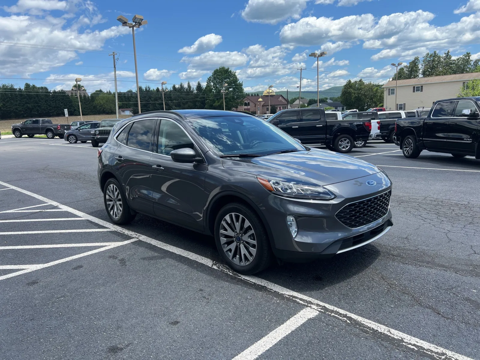 2022 Ford Escape Titanium — photo 8