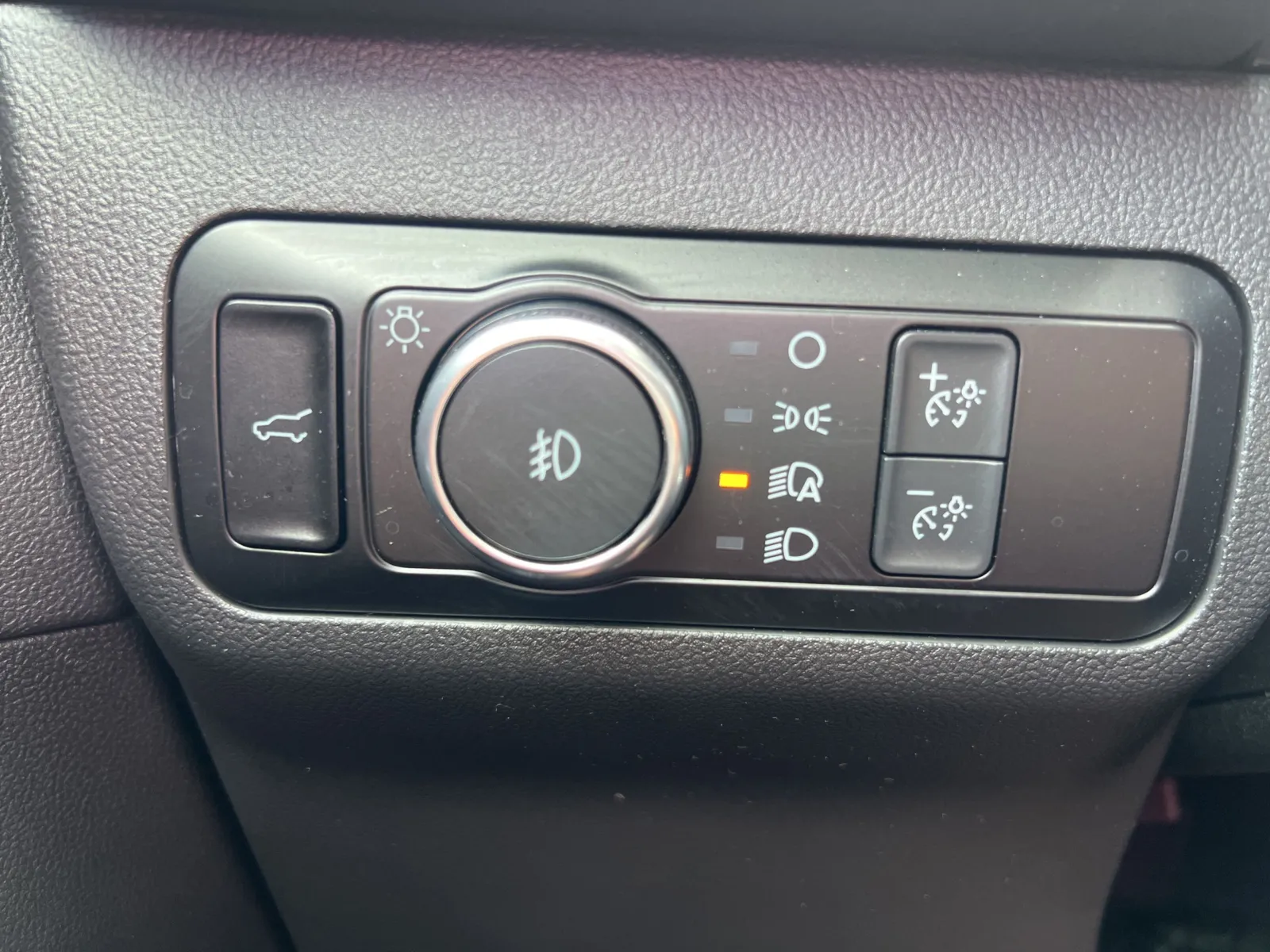 2022 Ford Escape Titanium — photo 18