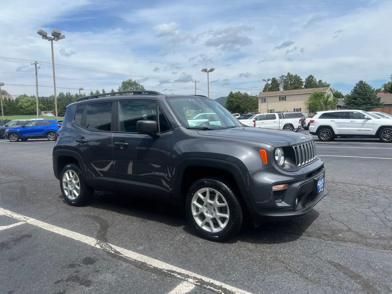 2022 Jeep Renegade Latitude — photo 8