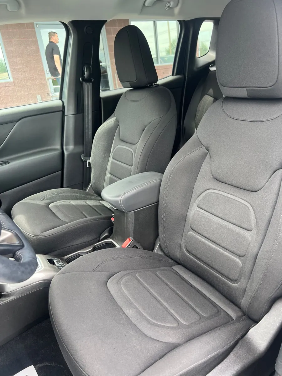 2022 Jeep Renegade Latitude — photo 11