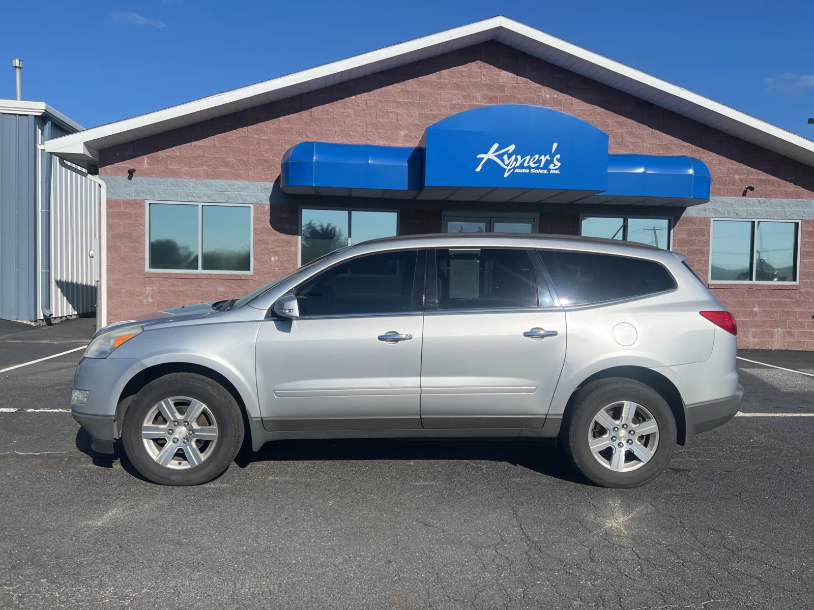 2012 Chevrolet Traverse LT — photo 3