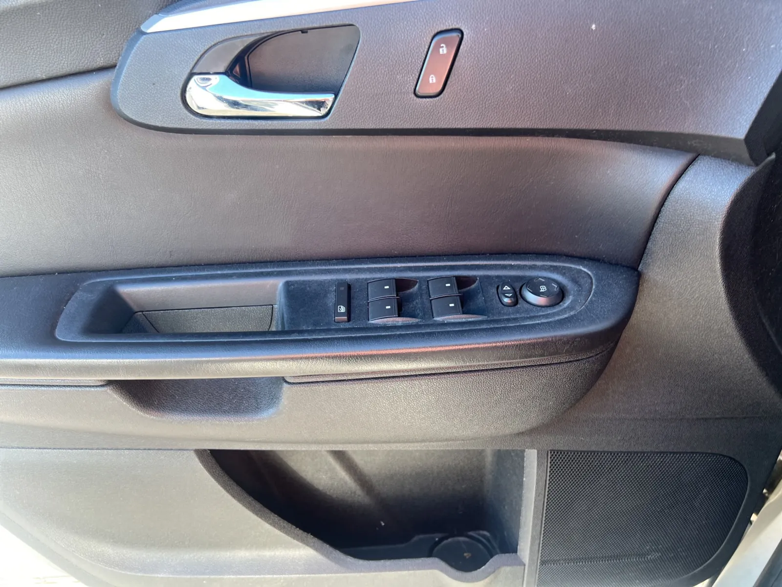 2012 Chevrolet Traverse LT — photo 15