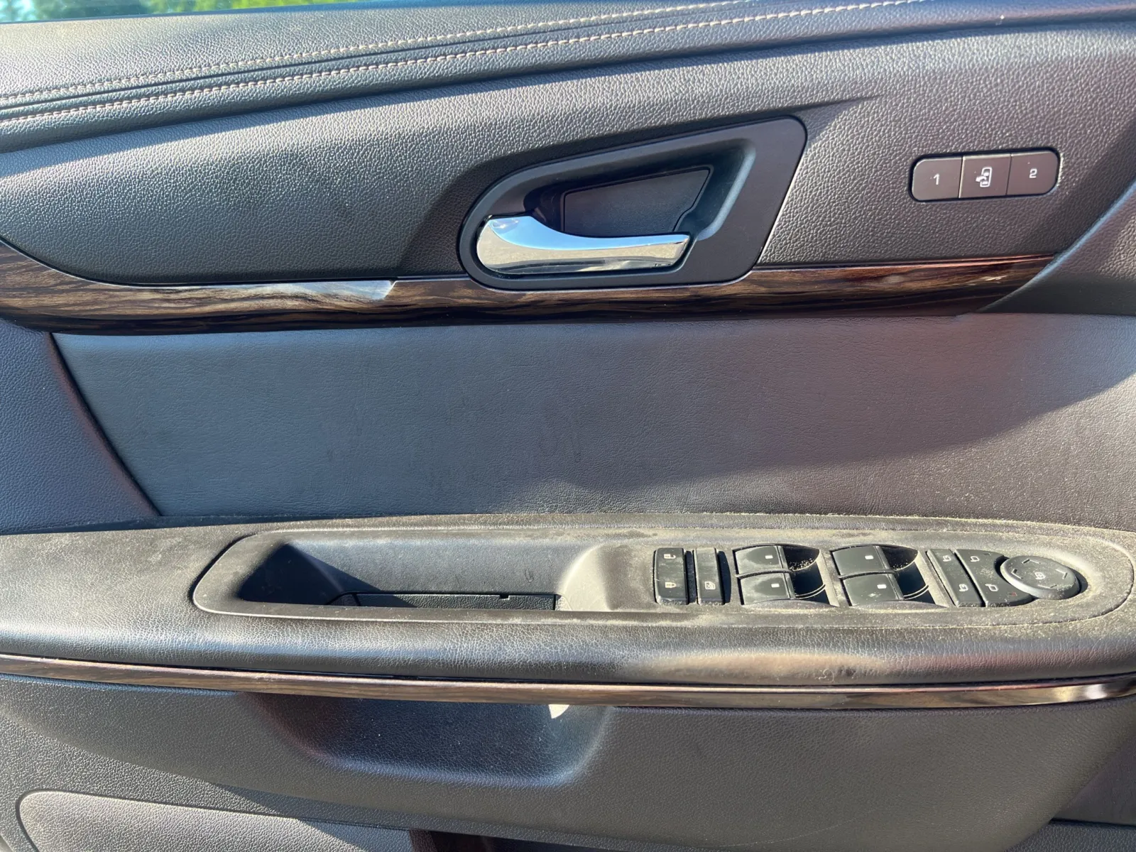 2013 GMC Acadia Denali — photo 17