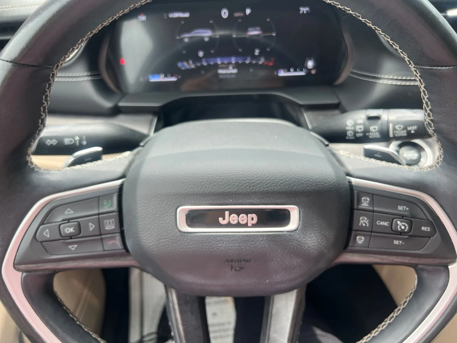 2022 Jeep Grand Cherokee L Limited — photo 15