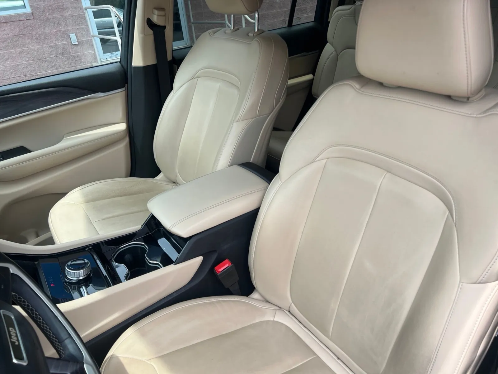 2022 Jeep Grand Cherokee L Limited — photo 13