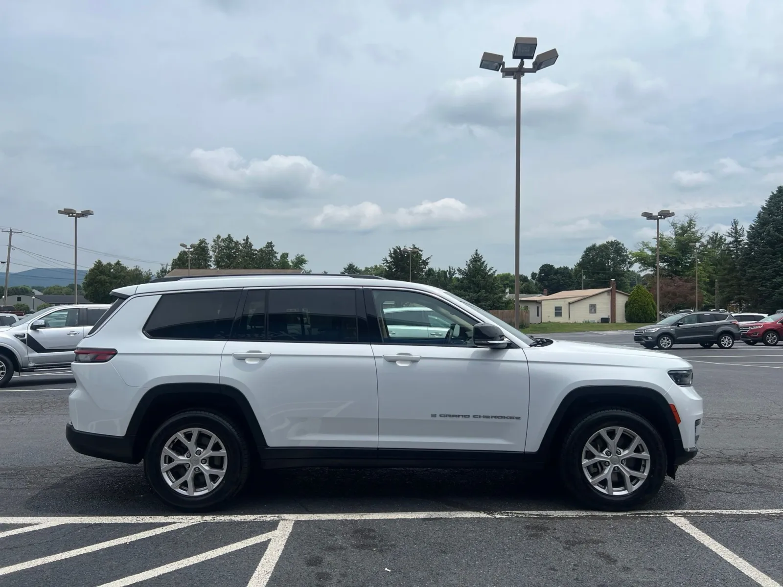 2022 Jeep Grand Cherokee L Limited — photo 7
