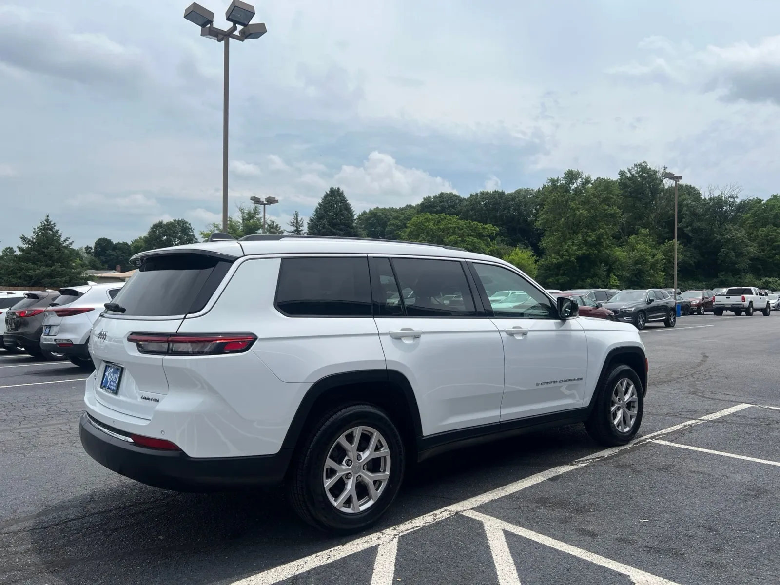 2022 Jeep Grand Cherokee L Limited — photo 6