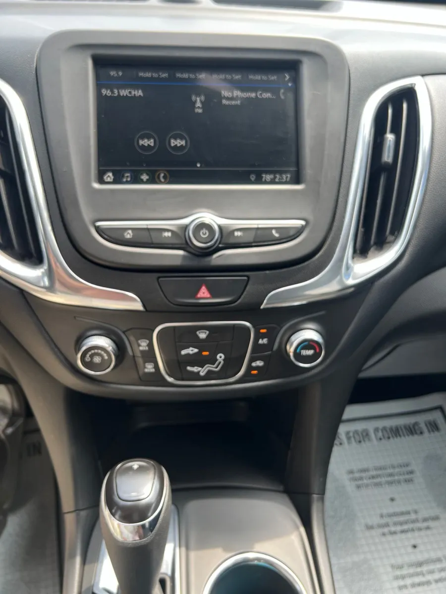 2019 Chevrolet Equinox LT — photo 15