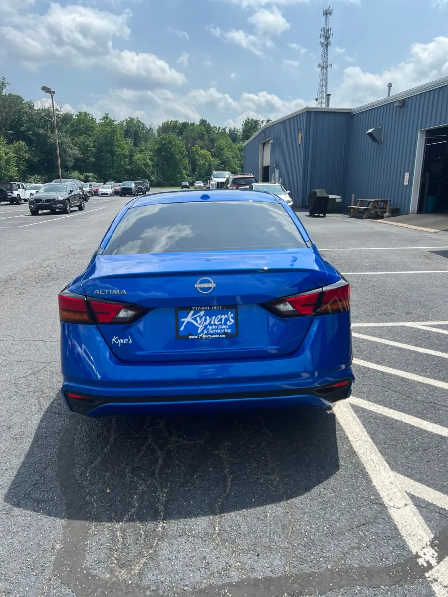 2025 Nissan Altima 2.5 SV — photo 5