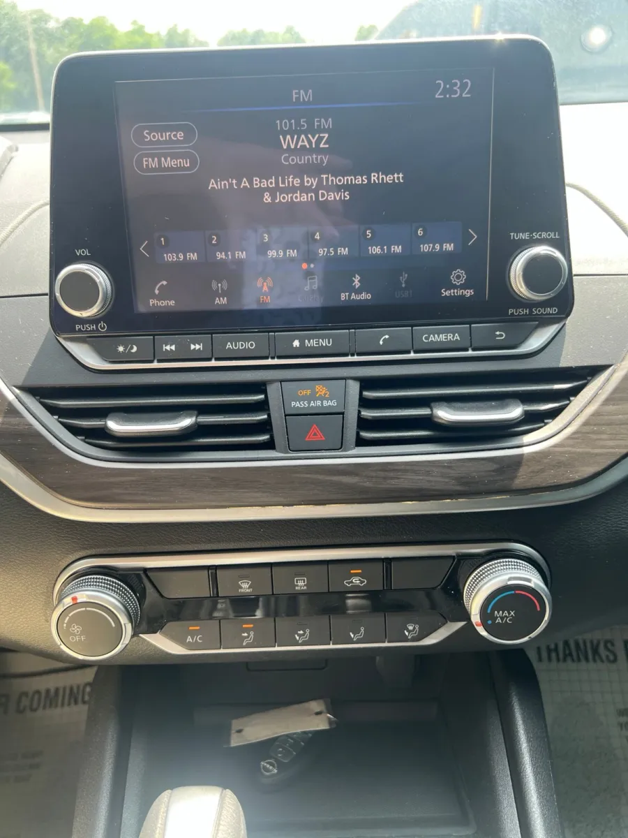 2025 Nissan Altima 2.5 SV — photo 16