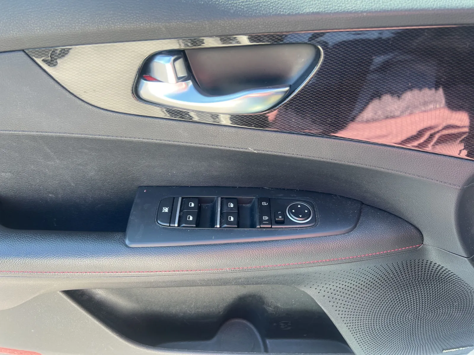 2020 Kia Forte GT — photo 20