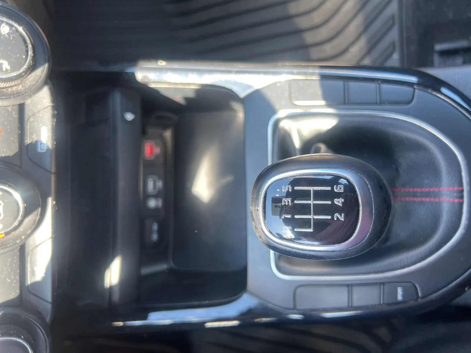 2020 Kia Forte GT — photo 17