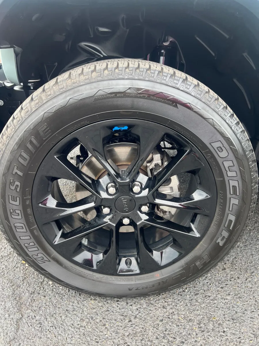 2023 Jeep Wrangler Sahara 4xe — photo 9