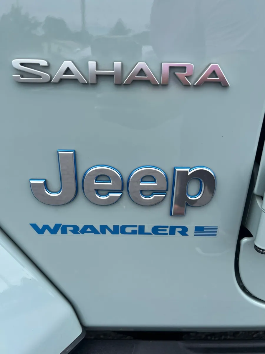 2023 Jeep Wrangler Sahara 4xe — photo 12