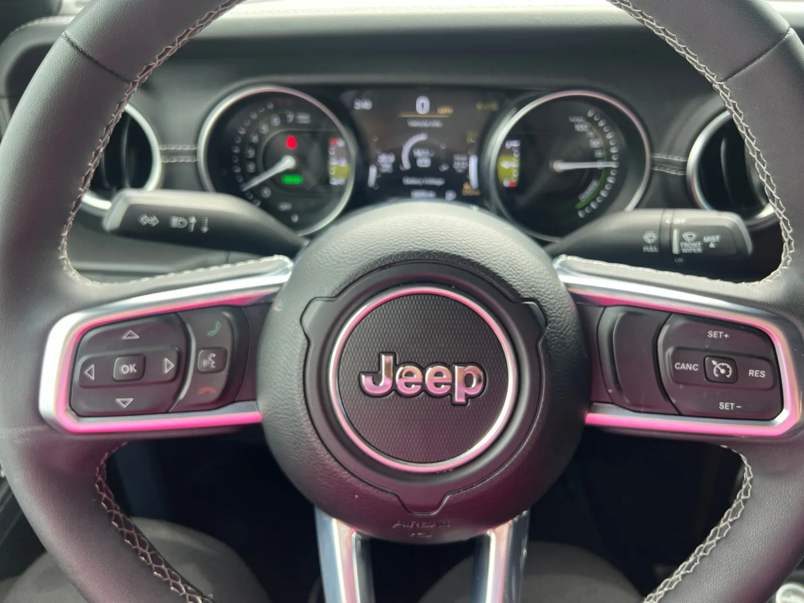 2023 Jeep Wrangler Sahara 4xe — photo 16