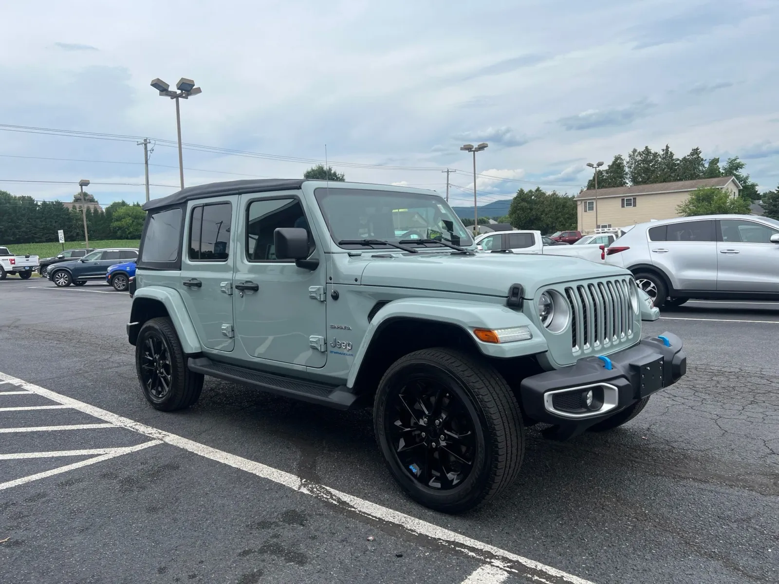 2023 Jeep Wrangler Sahara 4xe — photo 7
