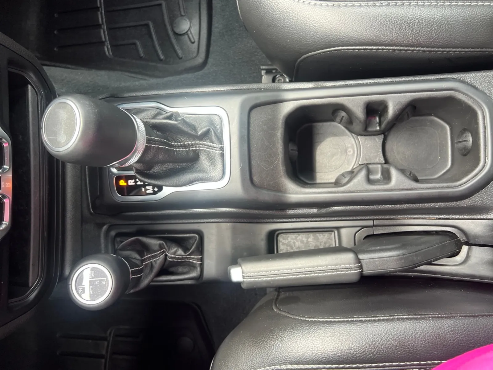 2023 Jeep Wrangler Sahara 4xe — photo 20