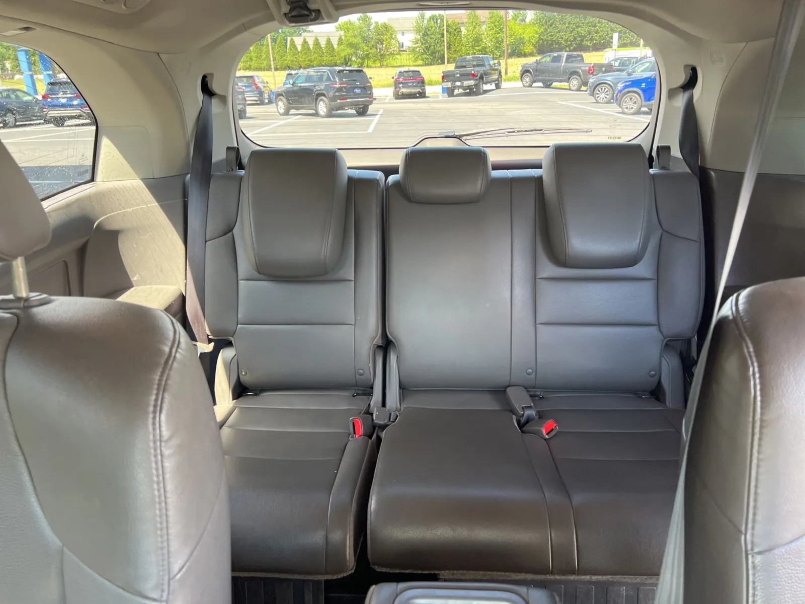 2015 Honda Odyssey EX-L — photo 24
