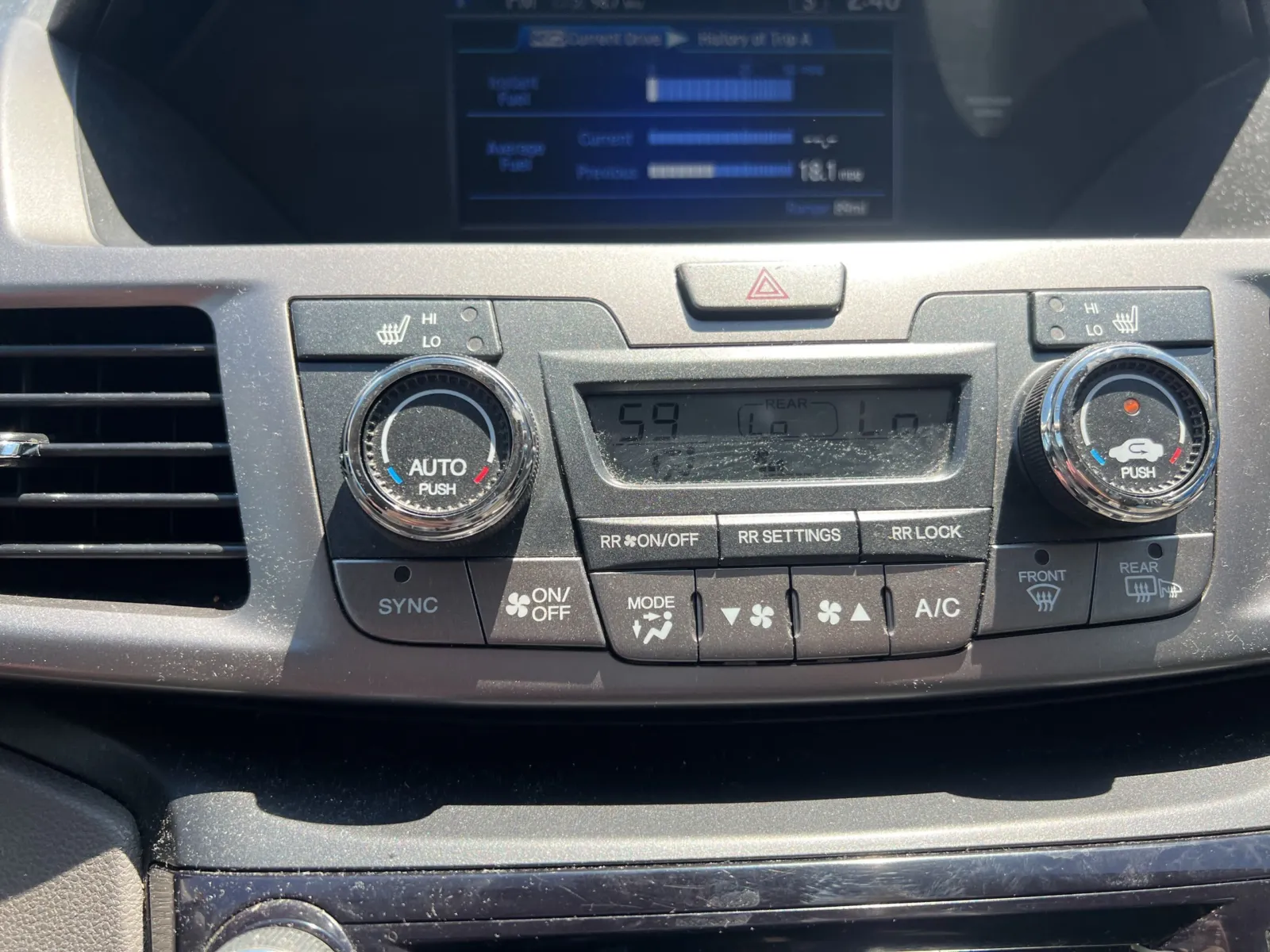 2015 Honda Odyssey EX-L — photo 14