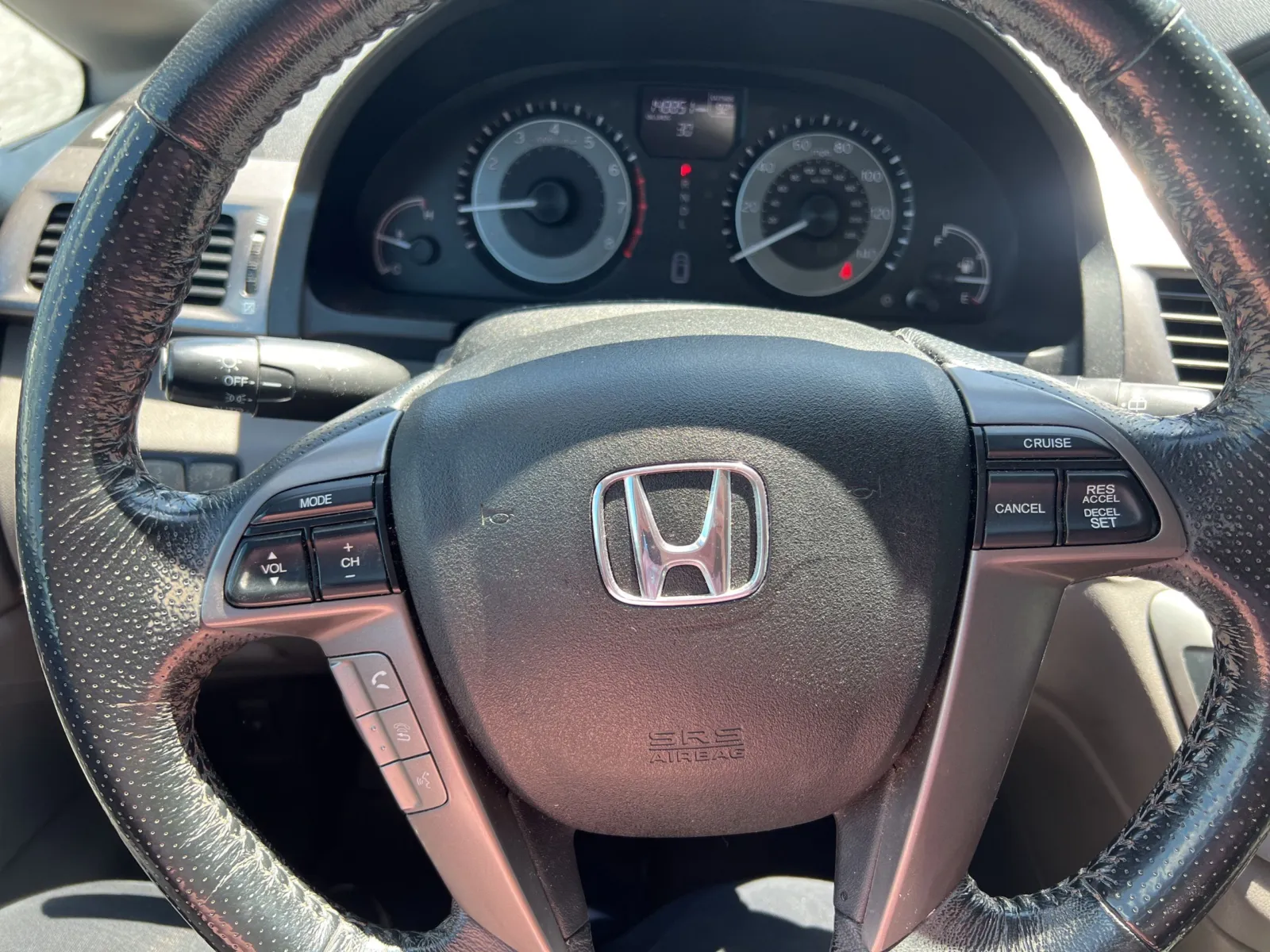 2015 Honda Odyssey EX-L — photo 12