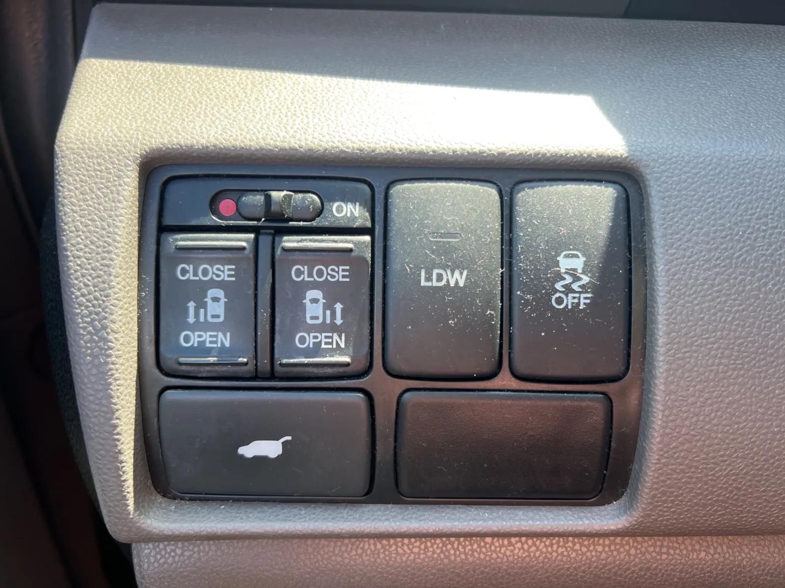 2015 Honda Odyssey EX-L — photo 19