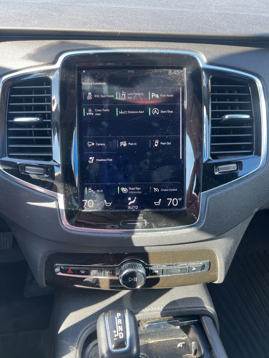 2018 Volvo XC90 T6 Momentum — photo 13
