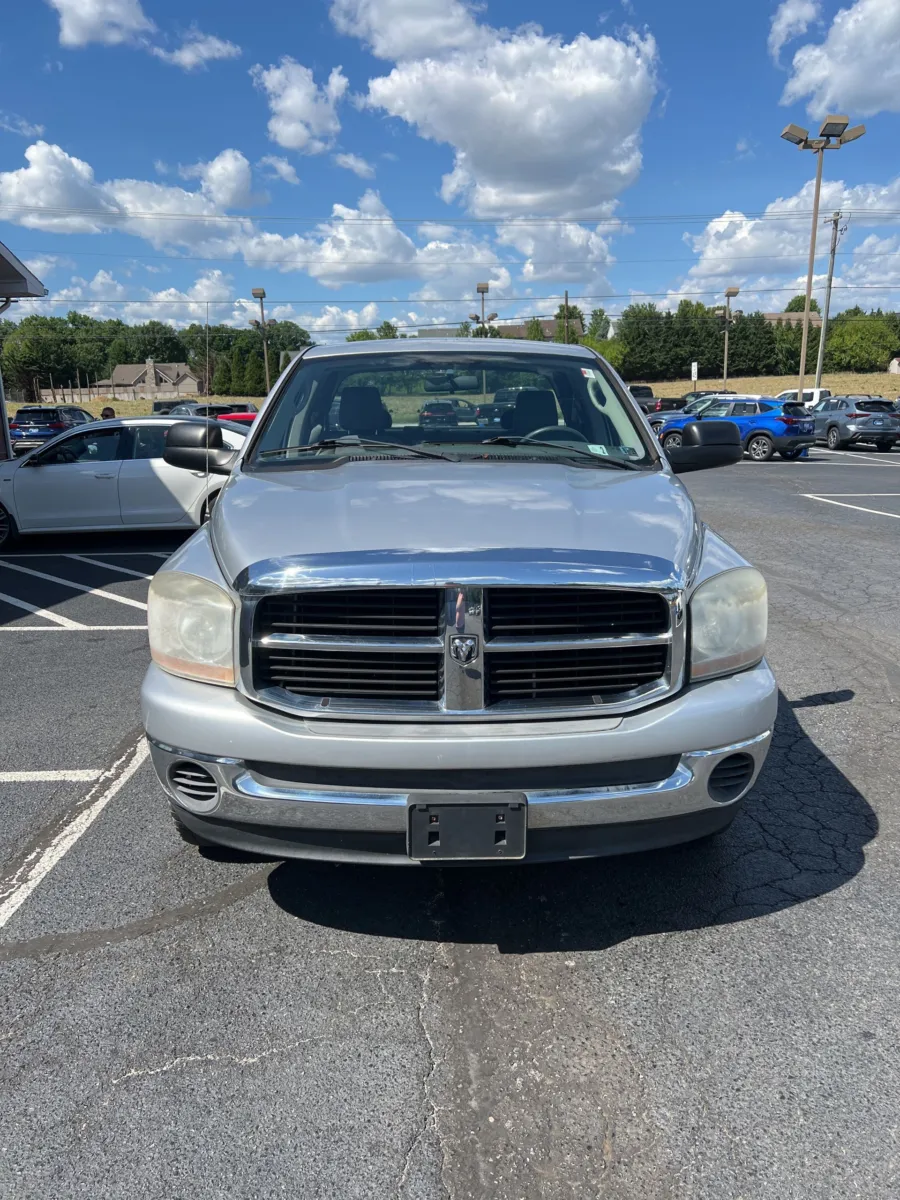 2006 Dodge Ram 1500 SLT — photo 9