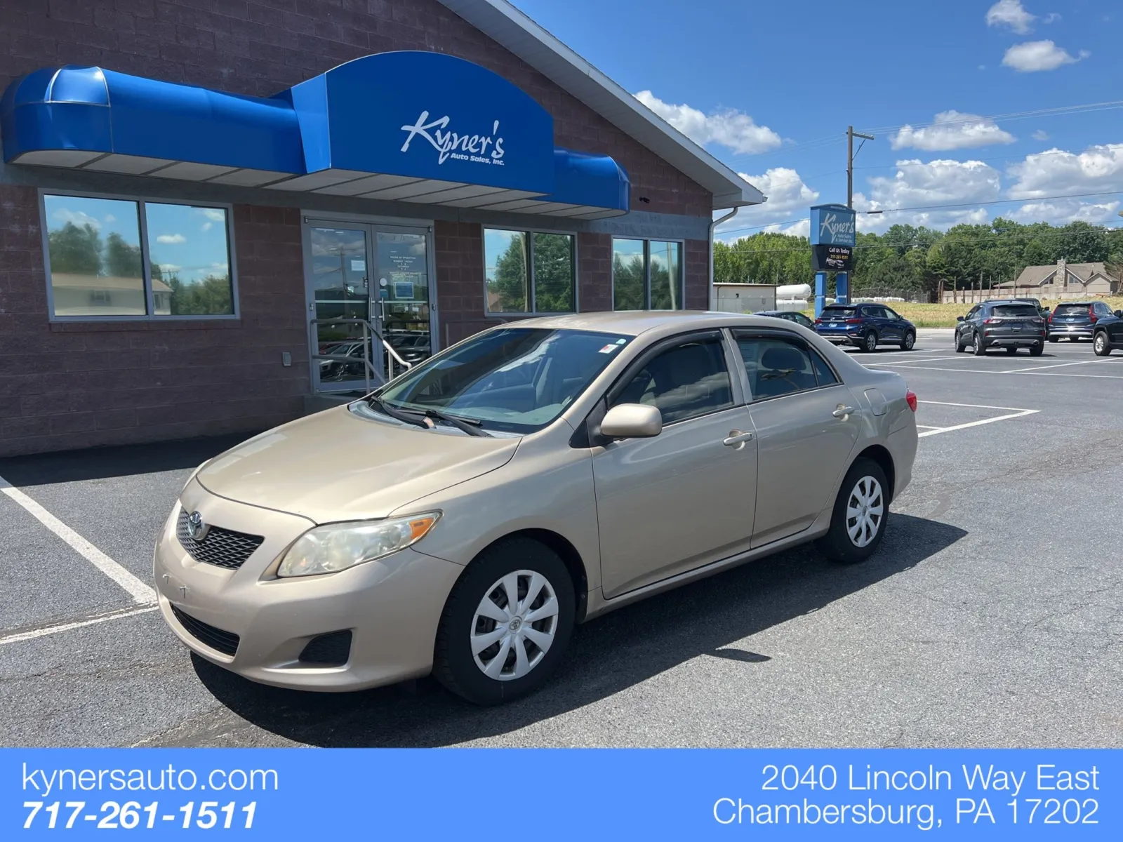 Tan 2010 Toyota Corolla LE for sale in Chambersburg, PA