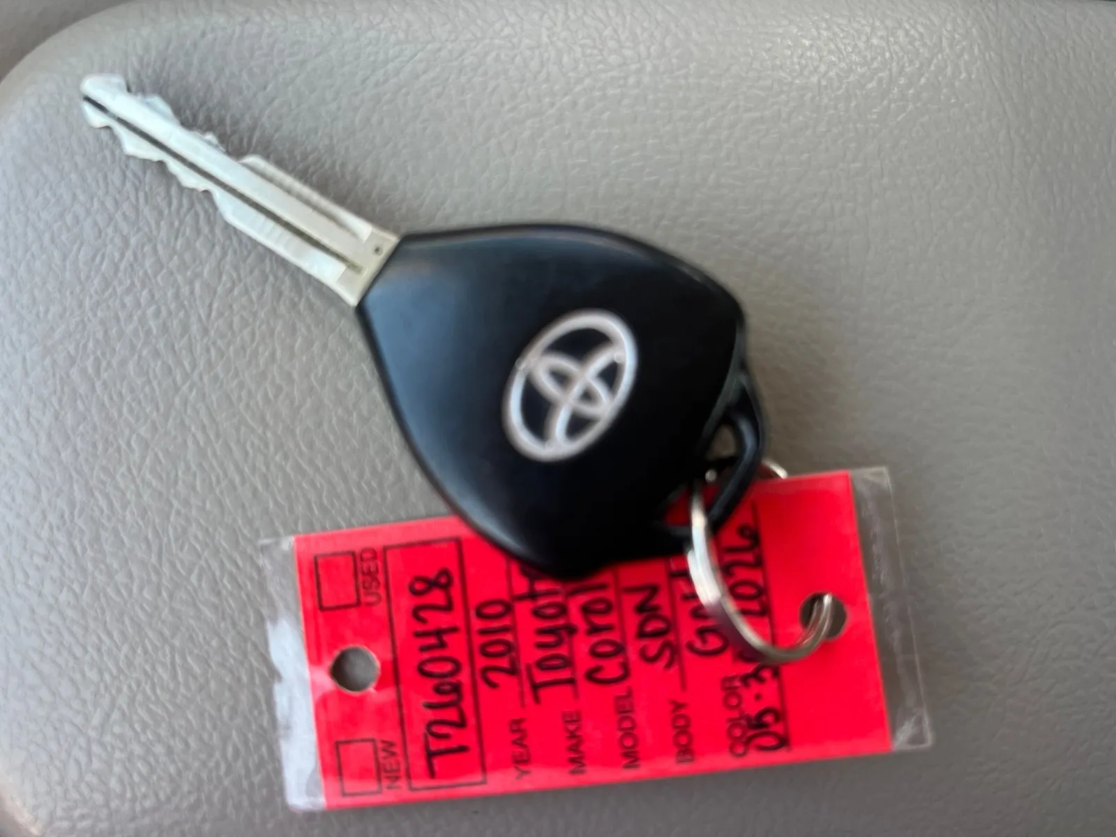 2010 Toyota Corolla LE — photo 23