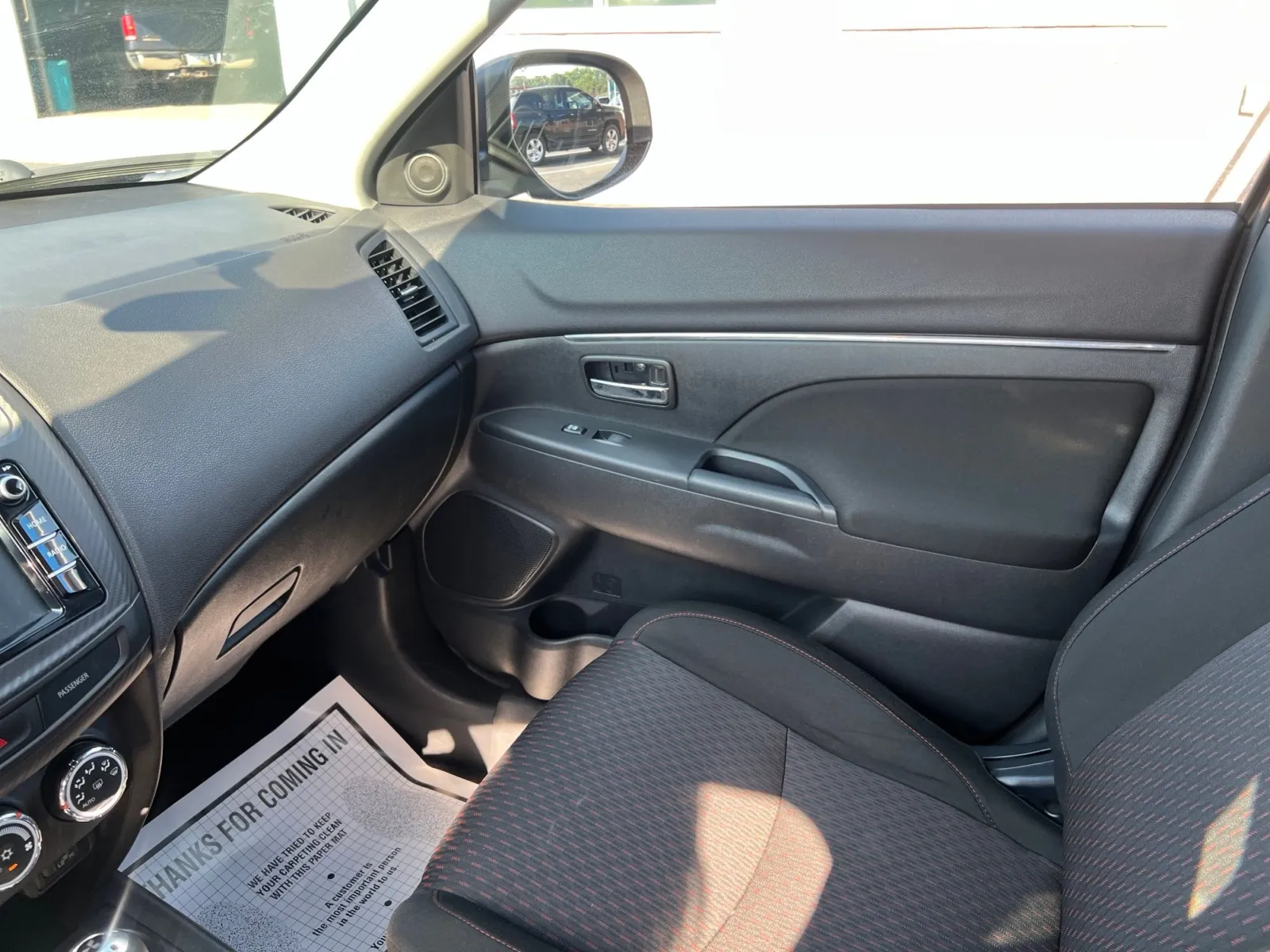 2017 Mitsubishi Outlander Sport 2.0 ES — photo 10