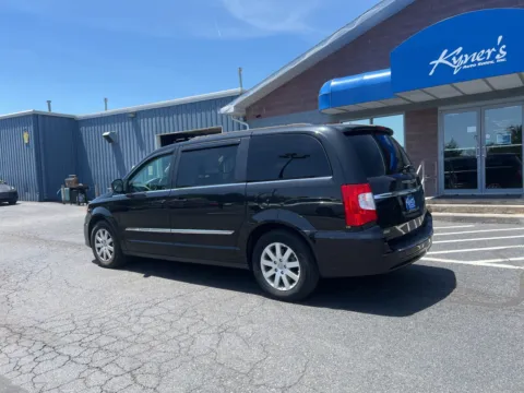 Another view of 2016 Chrysler Town & Country Touring for sale in Chambersburg, PA at Kyner's Auto Sales, Inc.