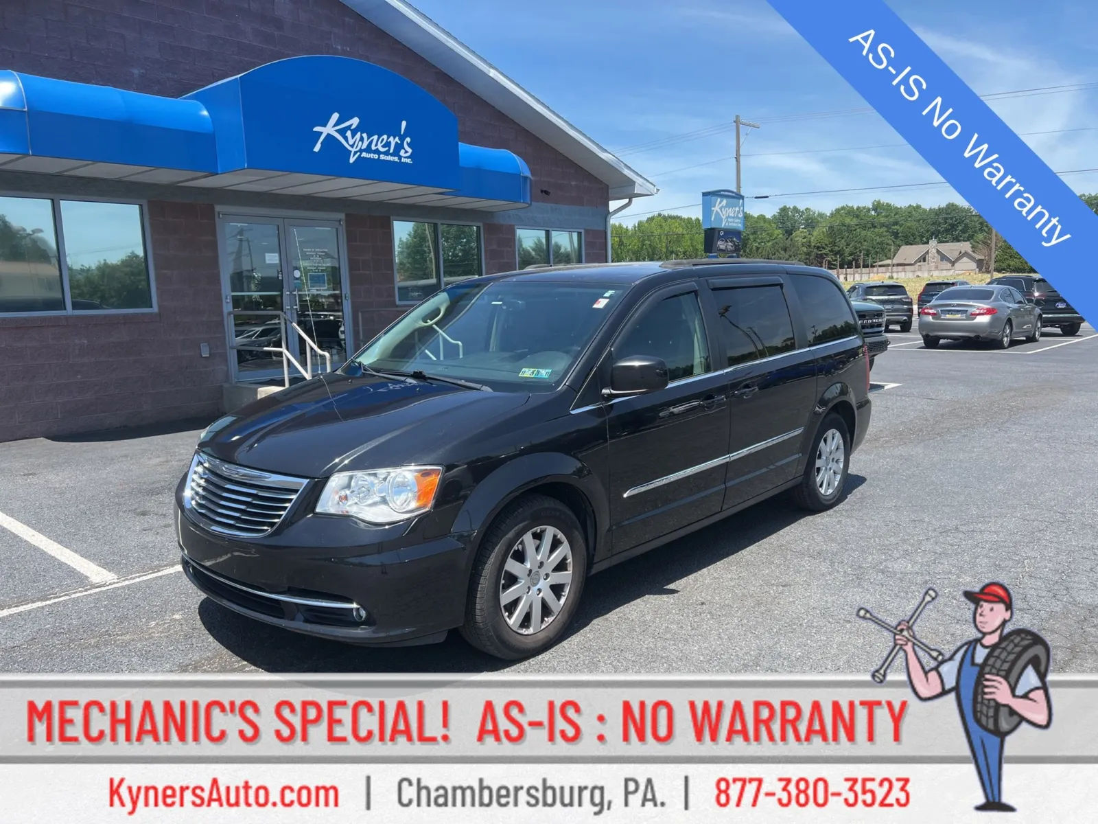 2016 Chrysler Town & Country Touring's photo