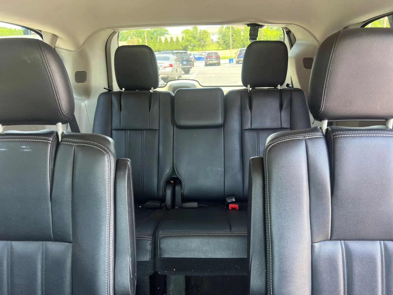 2016 Chrysler Town & Country Touring — photo 20