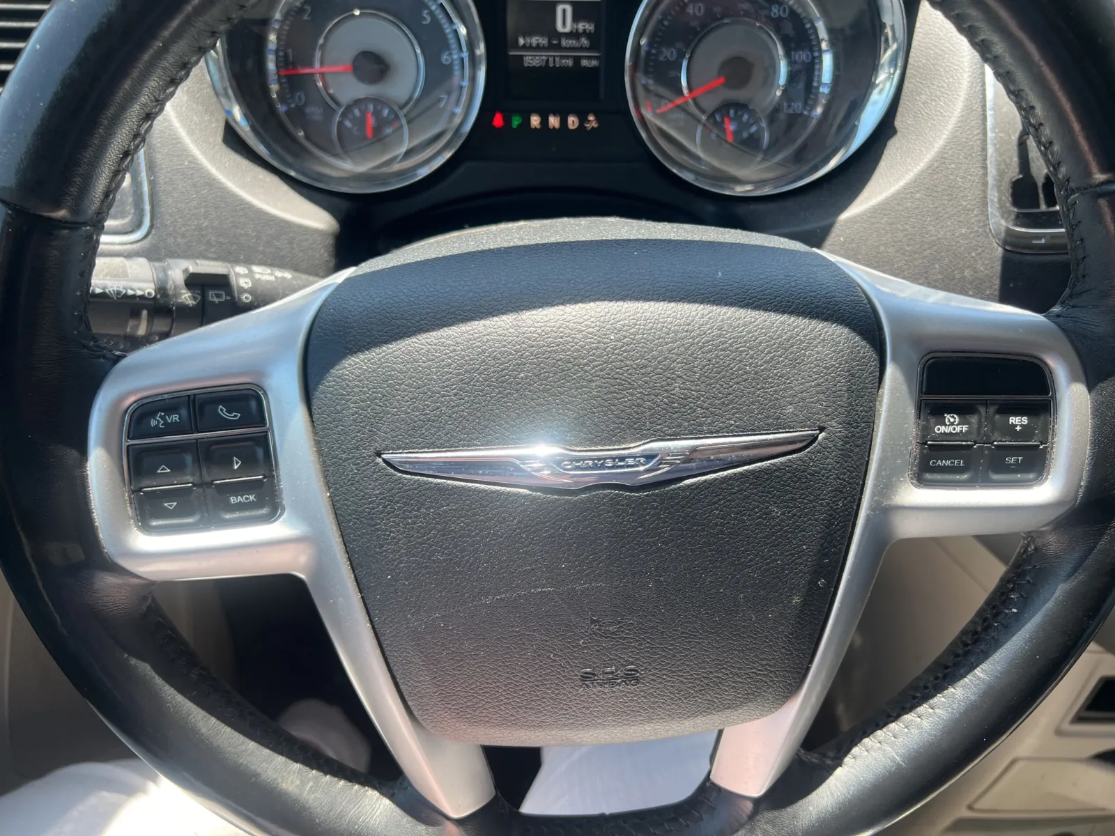 2016 Chrysler Town & Country Touring — photo 12