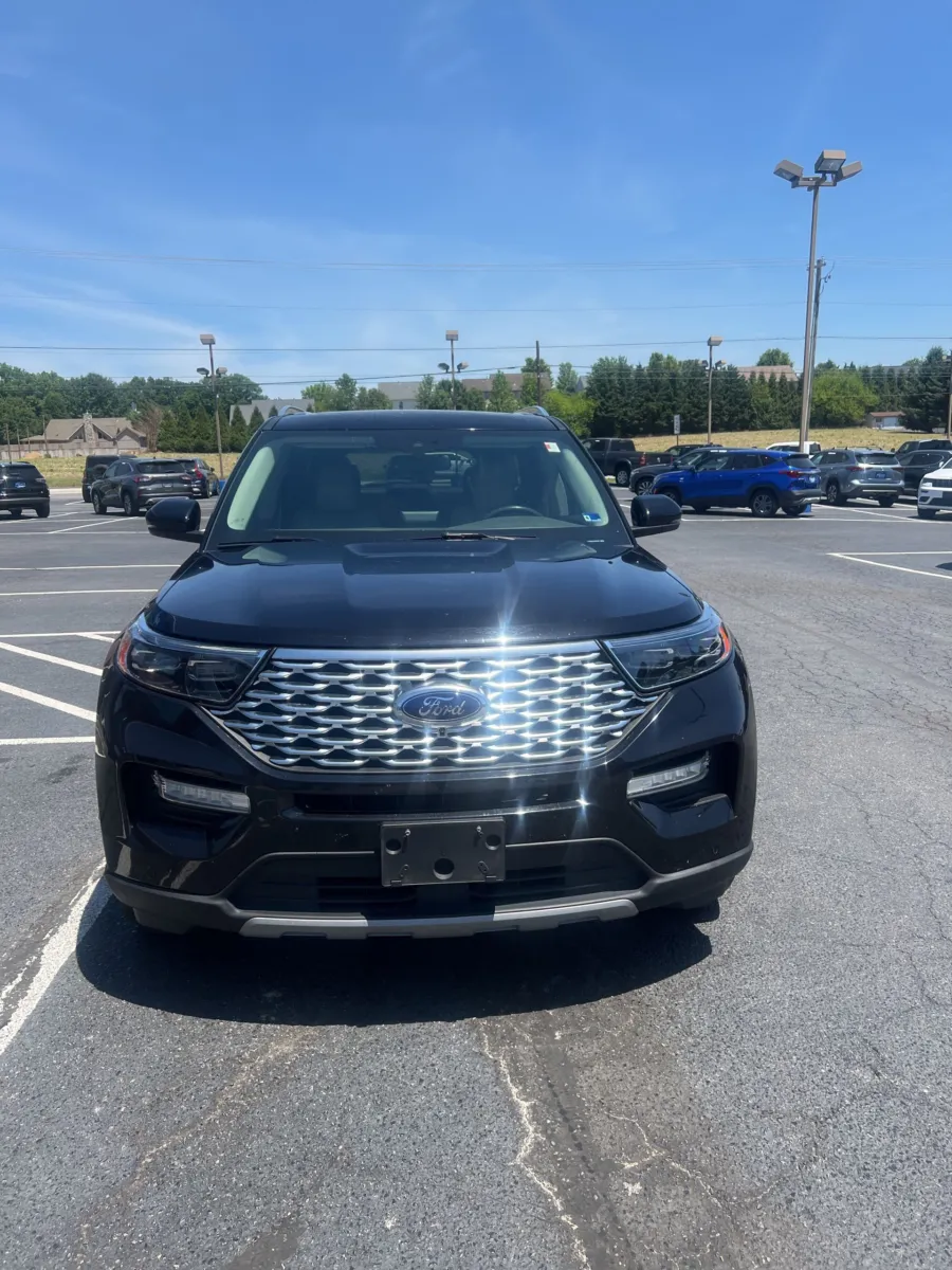 2020 Ford Explorer Platinum — photo 9