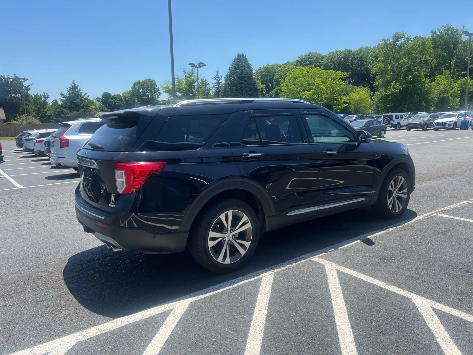 2020 Ford Explorer Platinum — photo 6