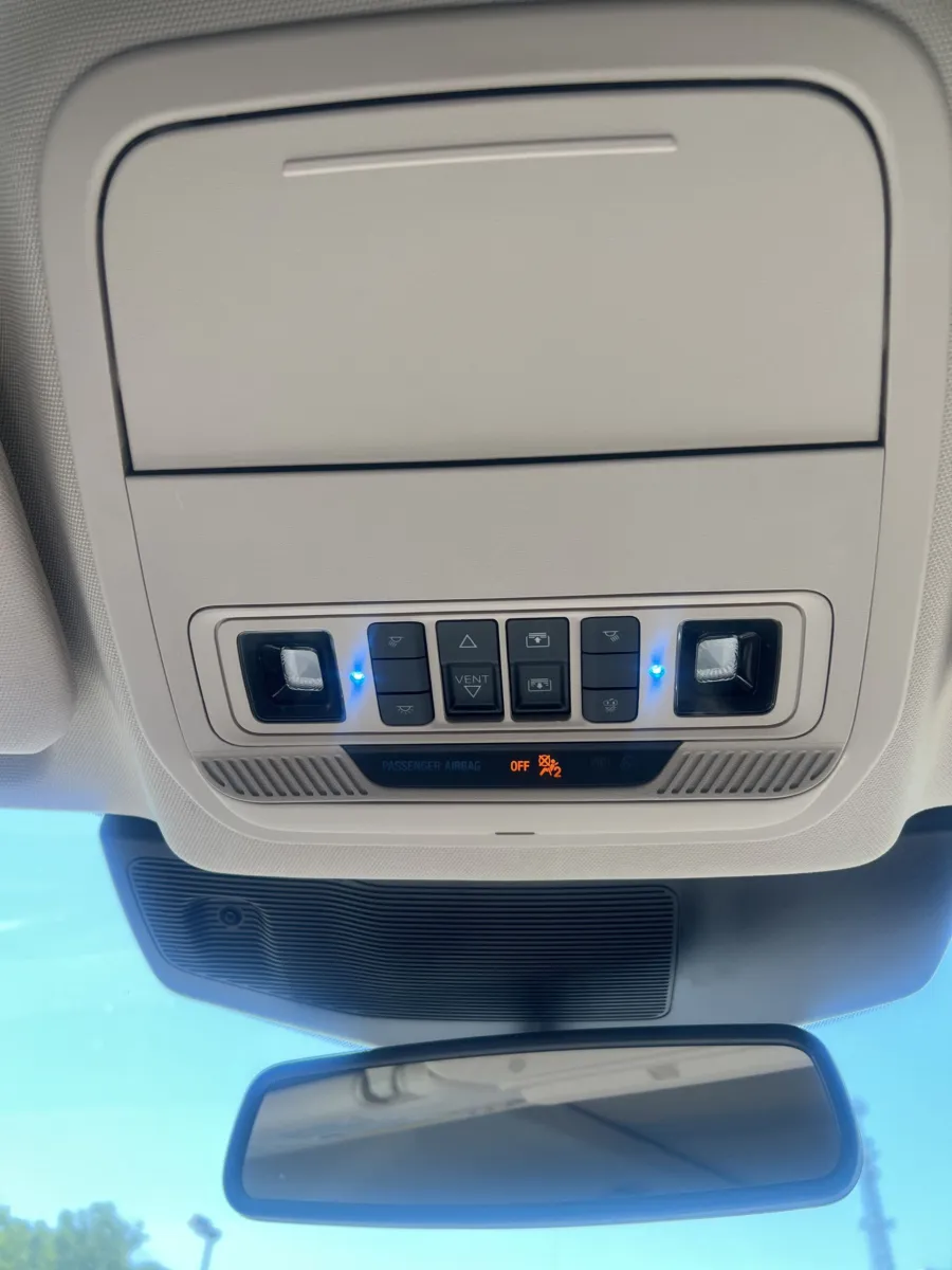 2020 Ford Explorer Platinum — photo 18