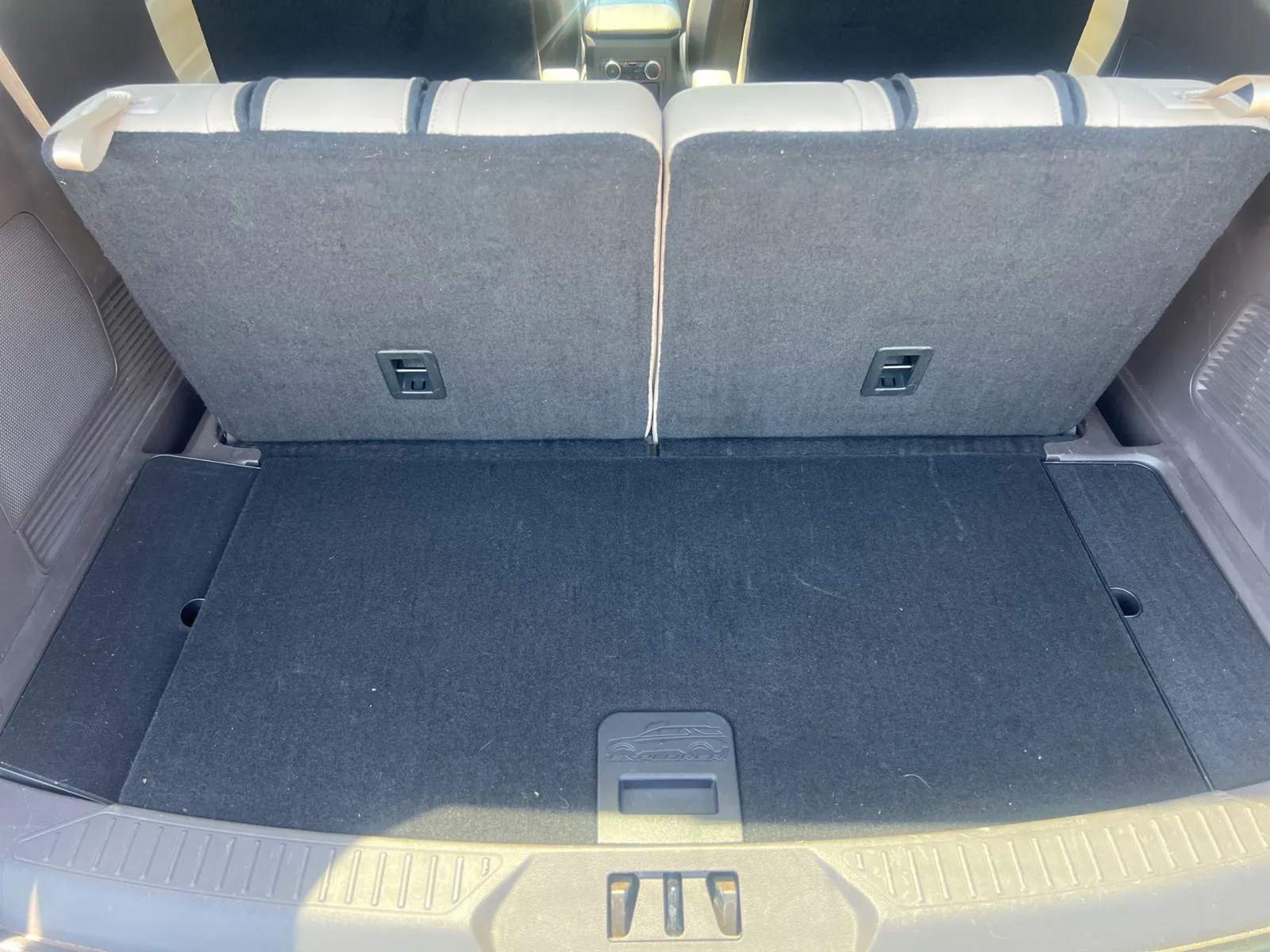 2020 Ford Explorer Platinum — photo 28