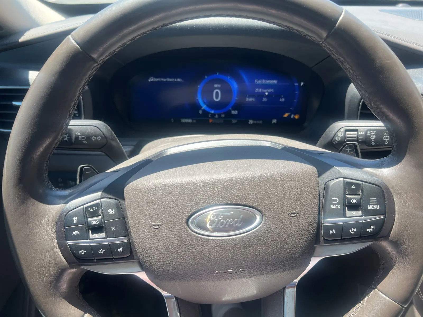 2020 Ford Explorer Platinum — photo 13