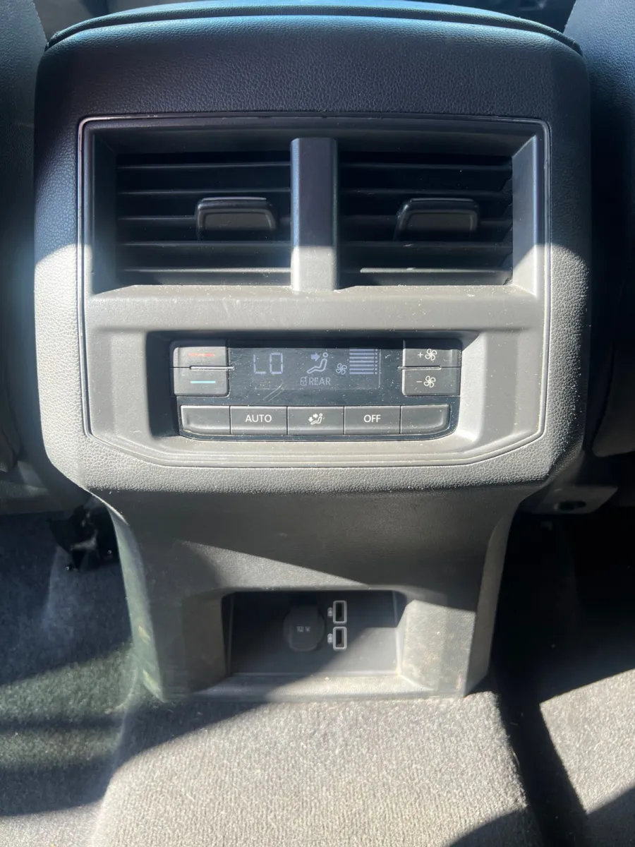 2018 Volkswagen Atlas 3.6L V6 SE — photo 23