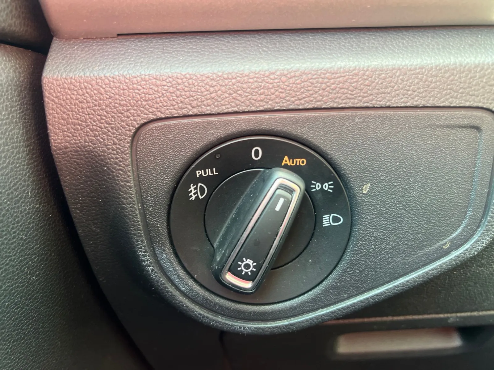 2018 Volkswagen Atlas 3.6L V6 SE — photo 18
