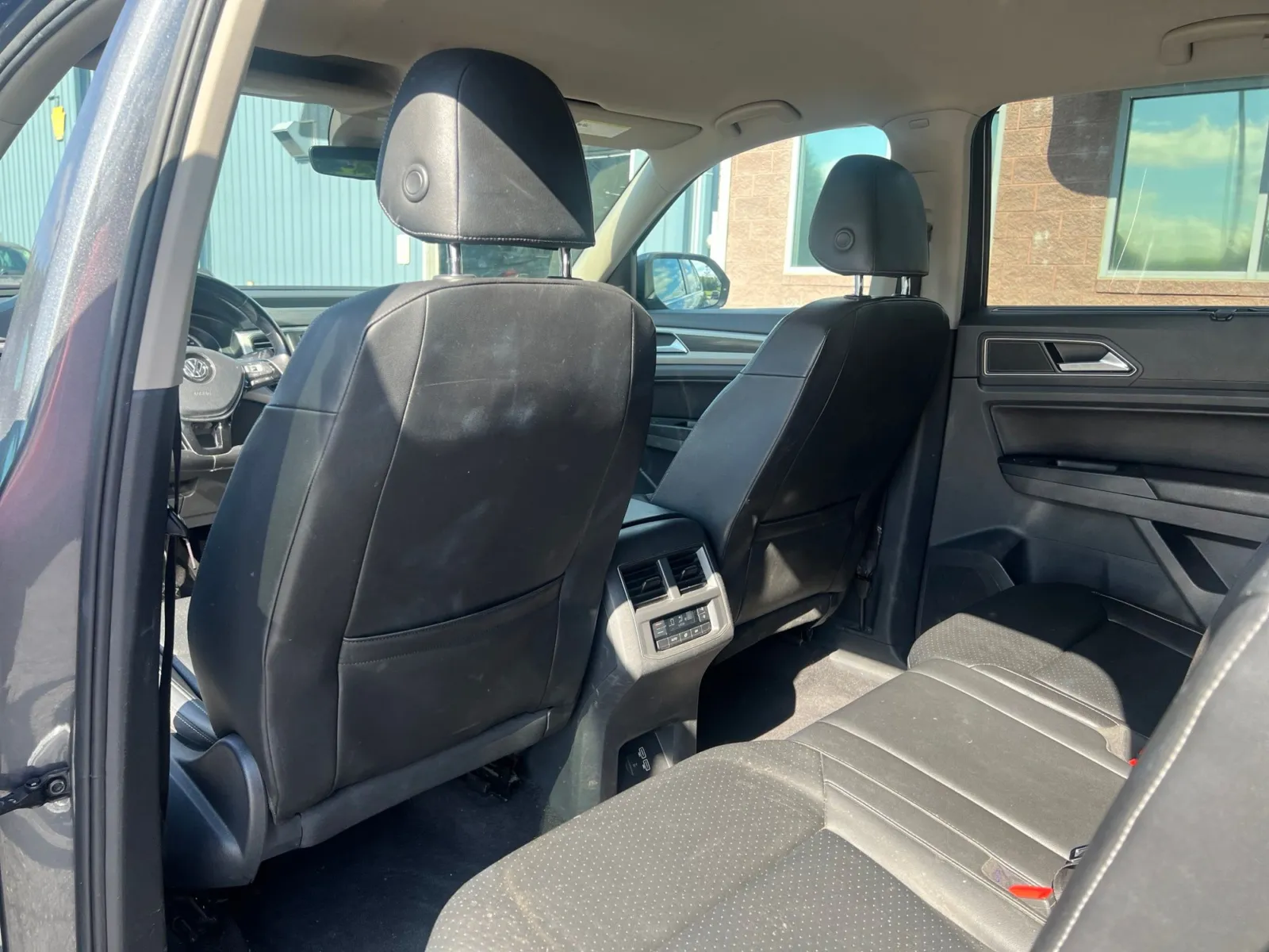 2018 Volkswagen Atlas 3.6L V6 SE — photo 21