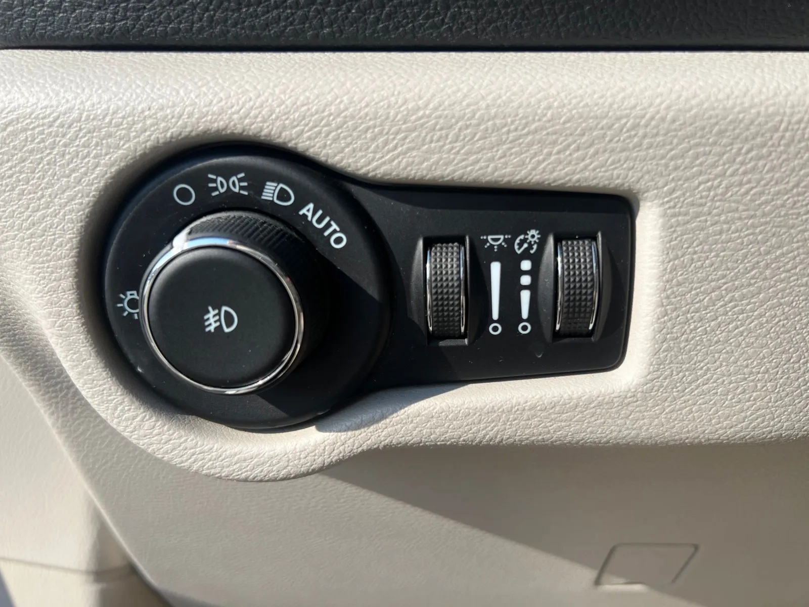 2023 Chrysler Pacifica Touring L — photo 24