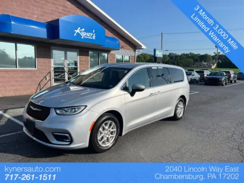 Silver 2023 Chrysler Pacifica Touring L for sale in Chambersburg, PA