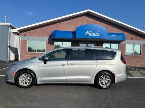 Another view of 2023 Chrysler Pacifica Touring L for sale in Chambersburg, PA at Kyner's Auto Sales, Inc.