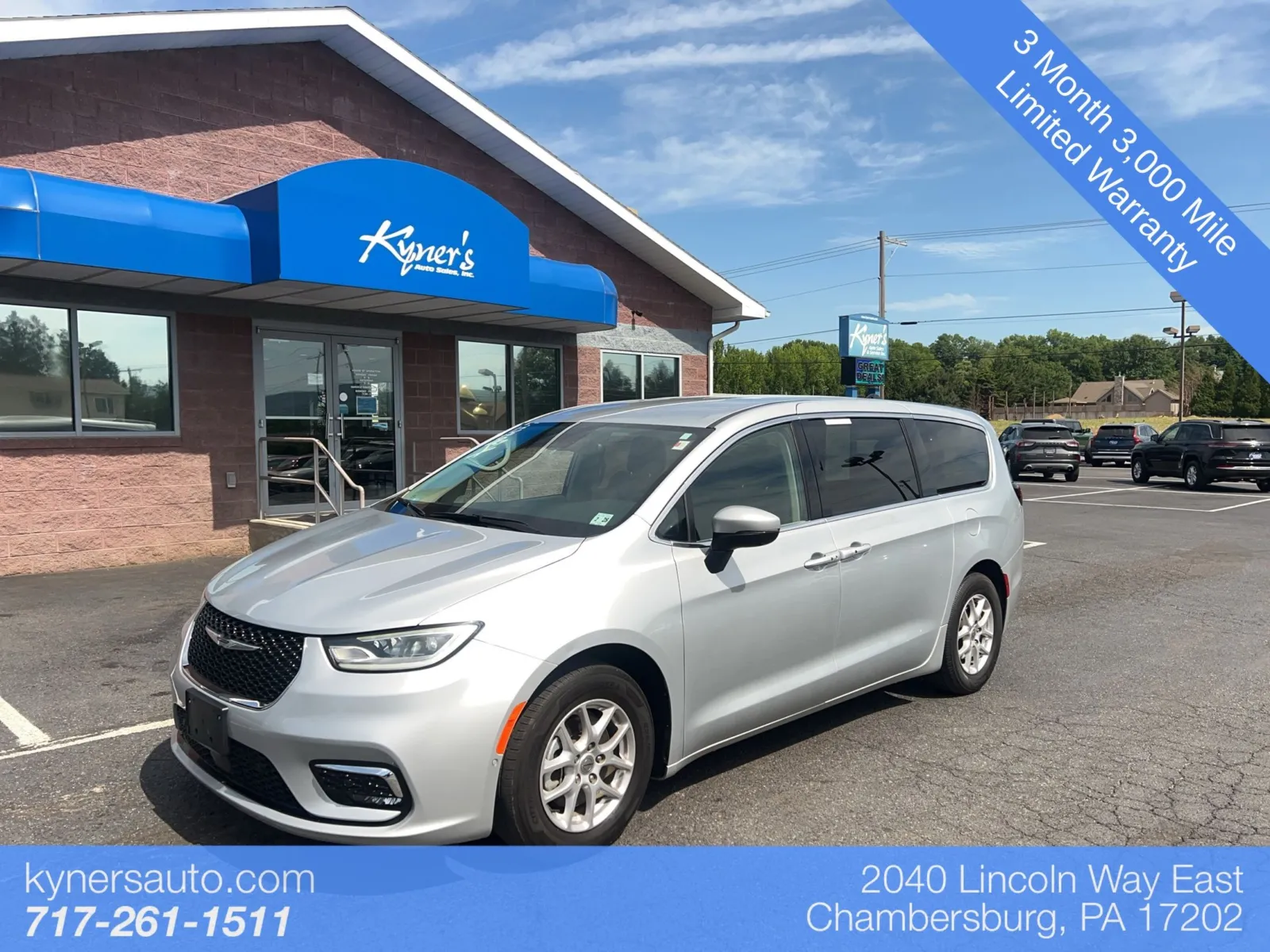 Silver 2023 Chrysler Pacifica Touring L for sale in Chambersburg, PA