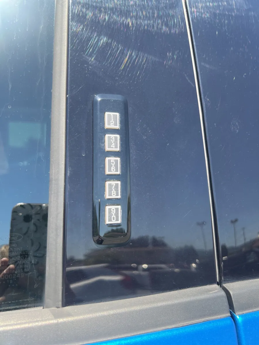 2019 Ford F-150 XLT — photo 11