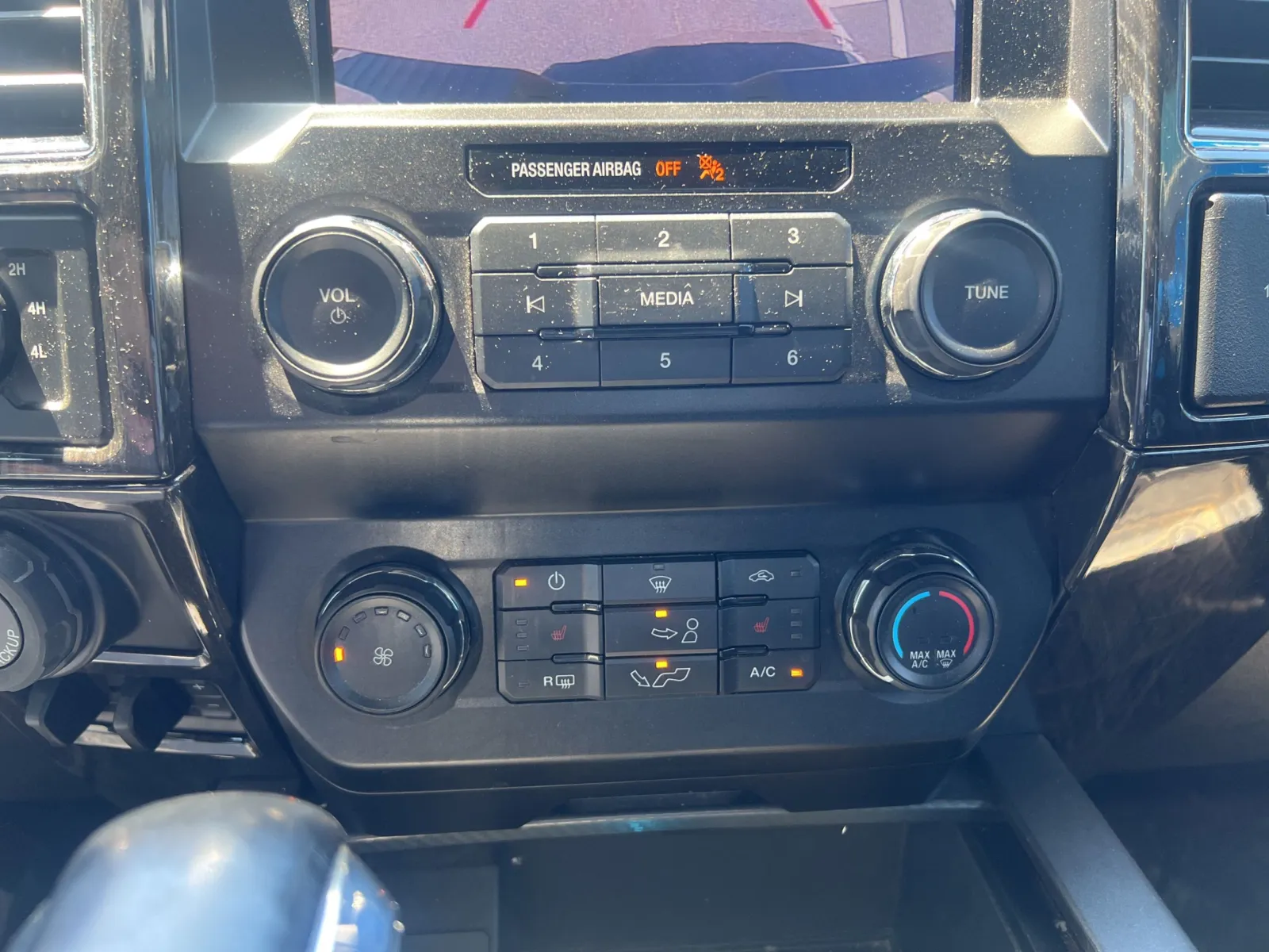 2019 Ford F-150 XLT — photo 16