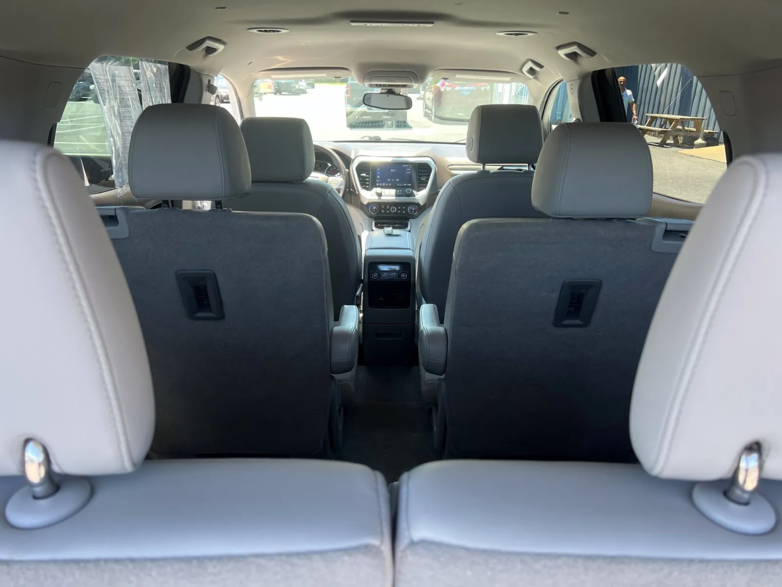 2023 GMC Acadia SLT - Photo 32